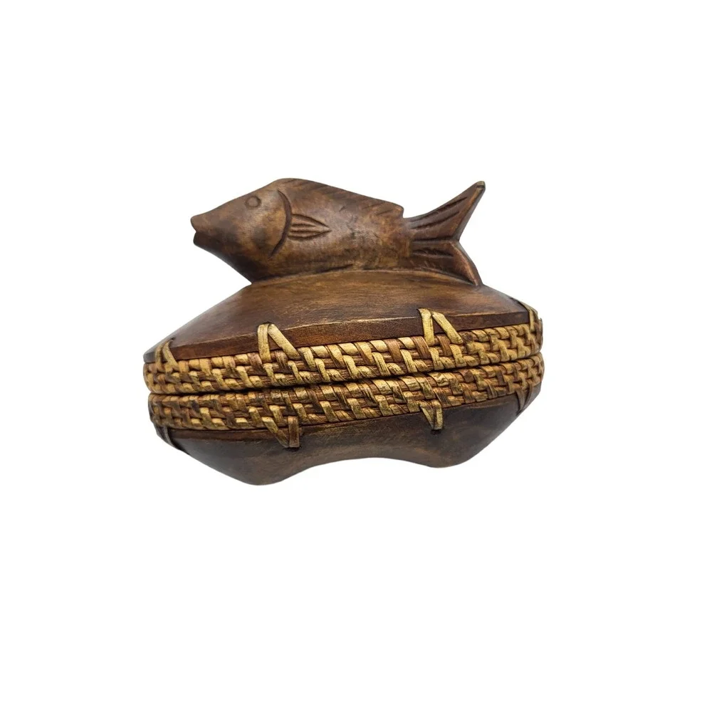 Vintage Wooden Rattan Trim Footed Trinket Box Hand Carved Fish Hinged Wicker Lid